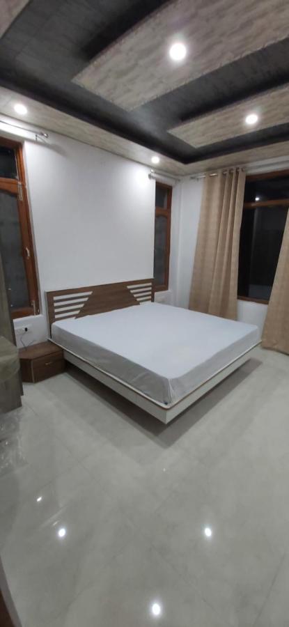 Solitude Inn Bnb Shimla Esterno foto